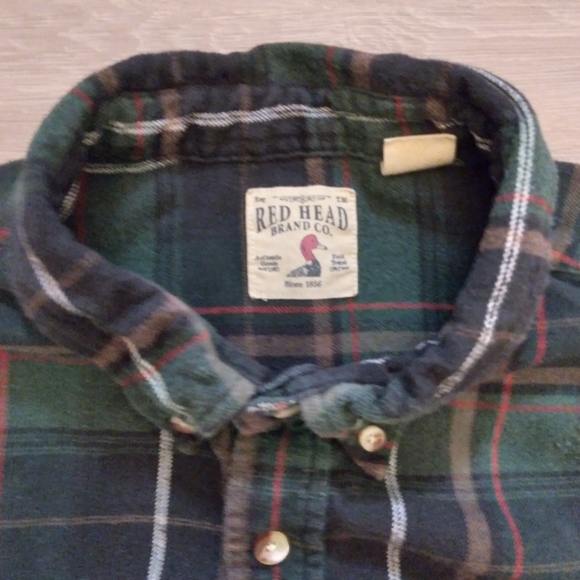 Red head plaid shirt. - Picture 6 of 8